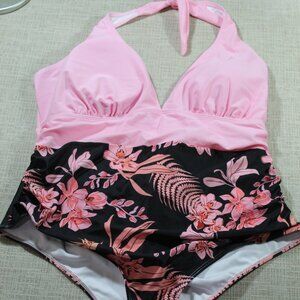 NWOT Reutter Beilstein Pink and Black One Piece Swimsuit